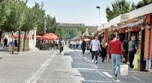 برای تفریح با دوستان کجا بریم: باب همایون