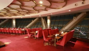 بهترین فودکورتهای تهران: برج میلاد